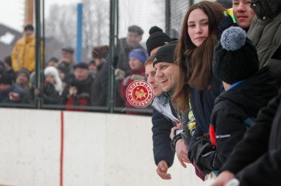Легенды Хоккея в подмосковных Озерах