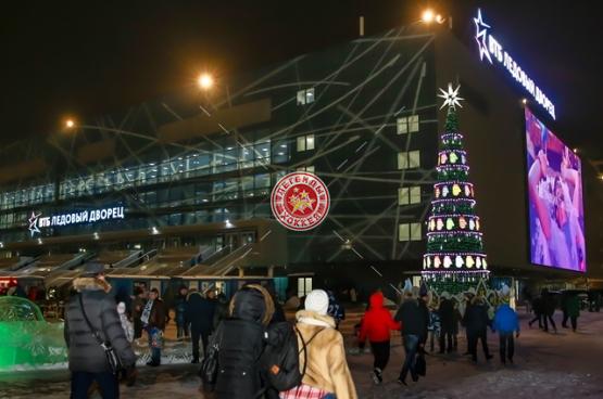 Александр Якушев на выставке «Рекорды спорта»