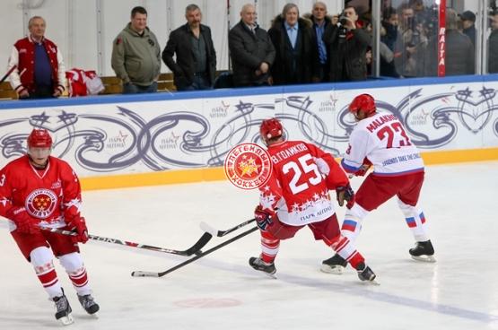 Открытая тренировка российской сборной Легенд мирового хоккея