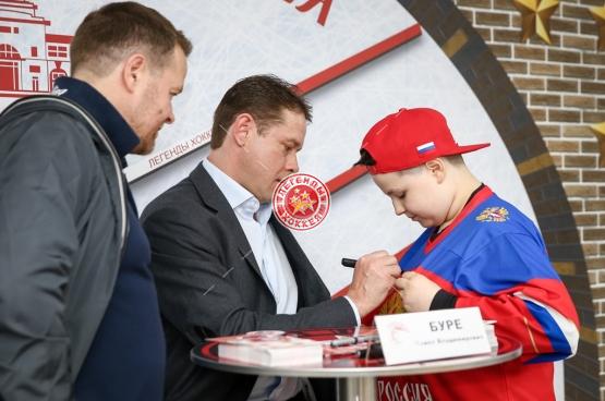 ЧМ-2016. Автограф-сессия с Павлом Буре
