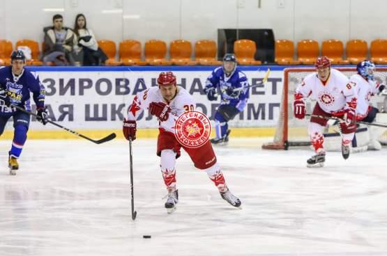 Предновогодний матч с ХК Град