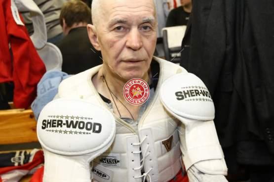 Предновогодний матч с ХК Град